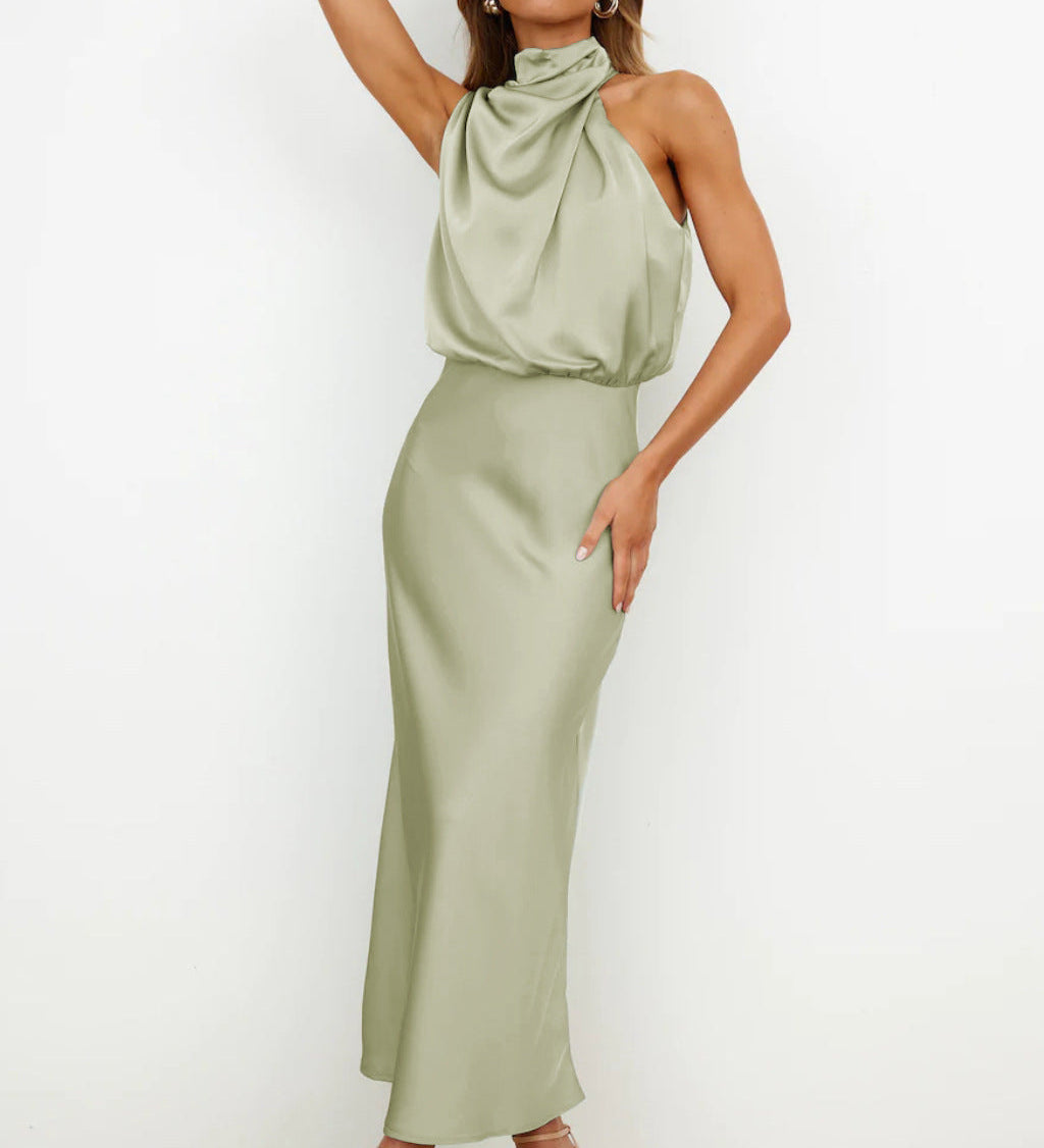 Tyra | Elegant evening dress with halter neck