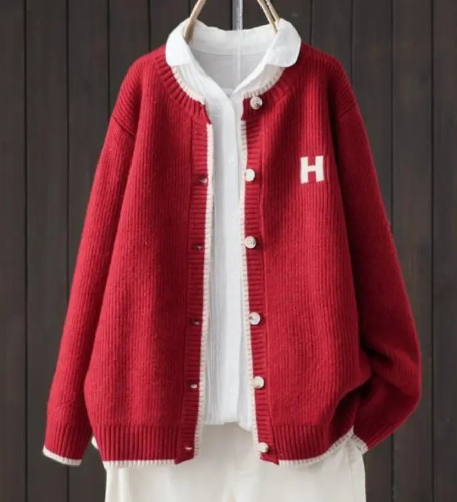Helena - Classic Cardigan
