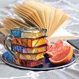 3D handgefertigte Tasse mit Bücherstapel für Bücherliebhaber