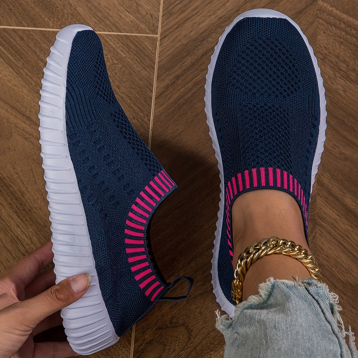 Ultra-lightweight non-slip sneakers
