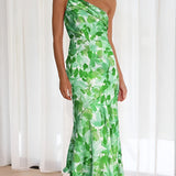 Majken | Elegant Summer Dress with Flowers
