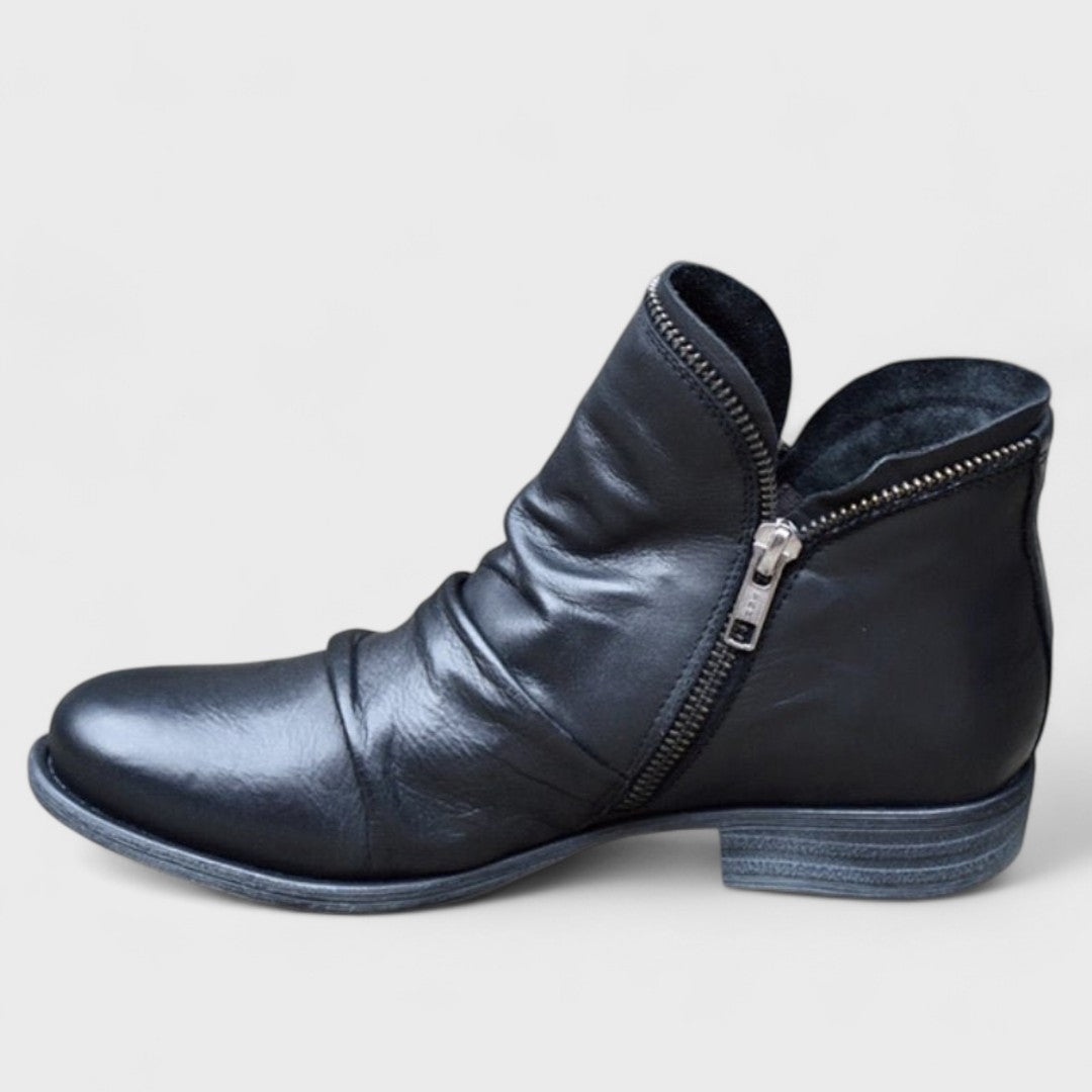 Claudia - Elegant and Comfortable Orthopaedic Boots