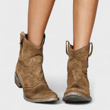 Carlotta - Timeless Elegant Ankle Boots