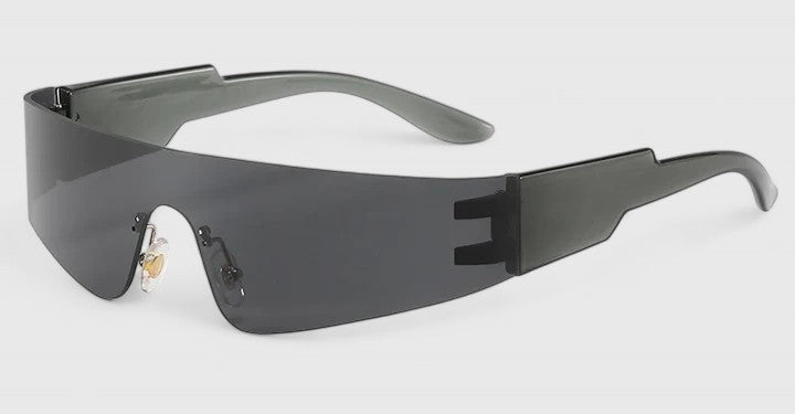Skyllarr | Stylish Sunglasses
