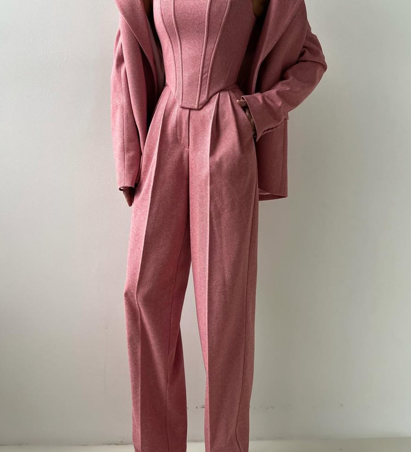 Elegance - Three-Piece Set