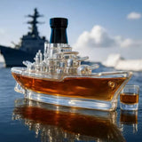 Carafe à whisky en forme de navire de guerre
