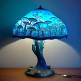 Blaue Tischlampe mit mysteriöser Atmosphäre
