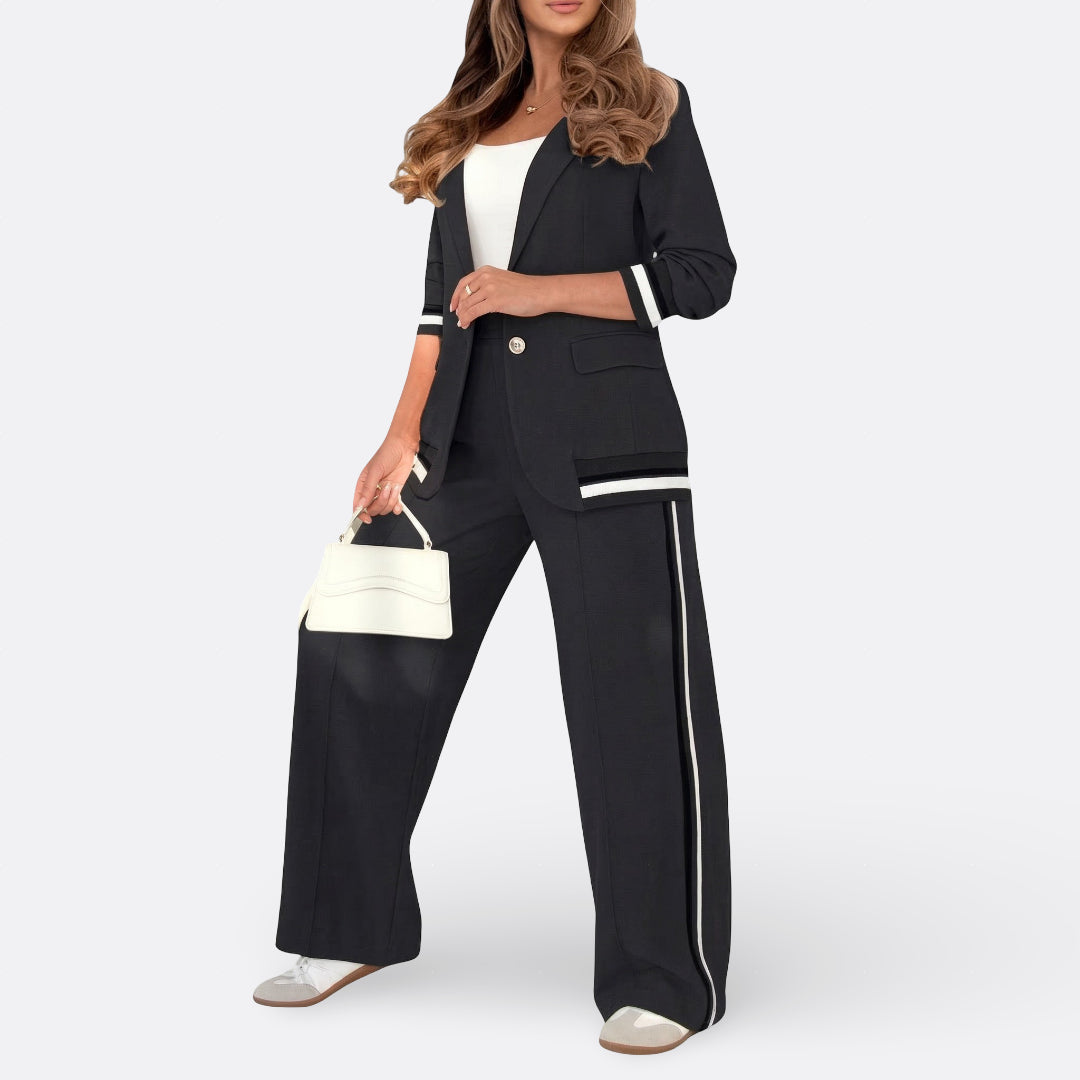 Clara - Elegant Casual Outfit