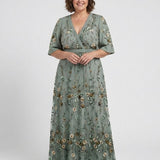 Élodie | Embroidered maxi dress with V-neck